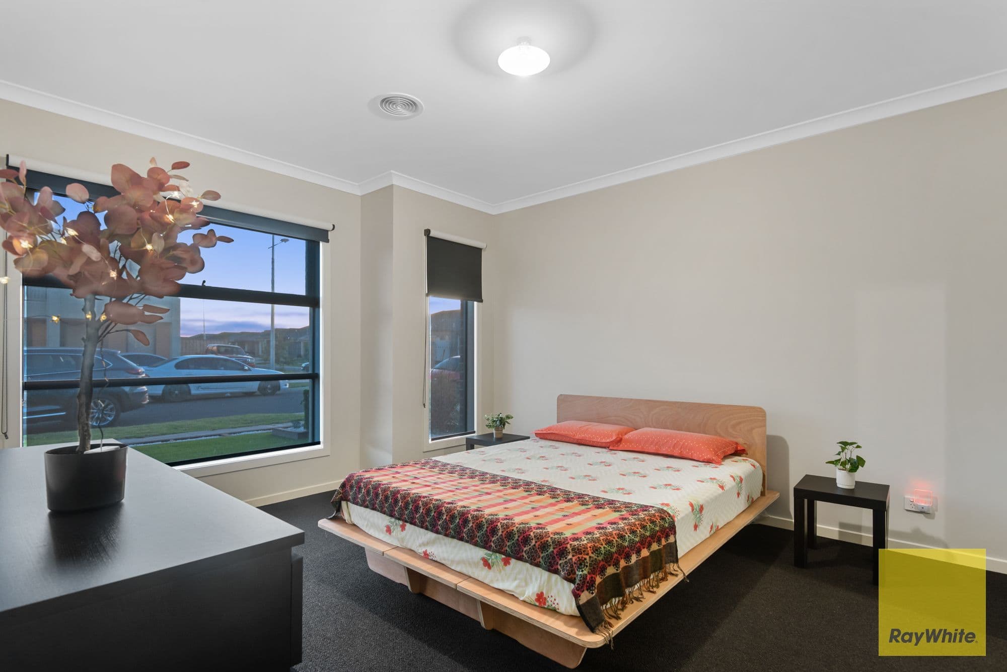 18 Weinstock Road, Truganina VIC 3029, Truganina - Thumbnail 2