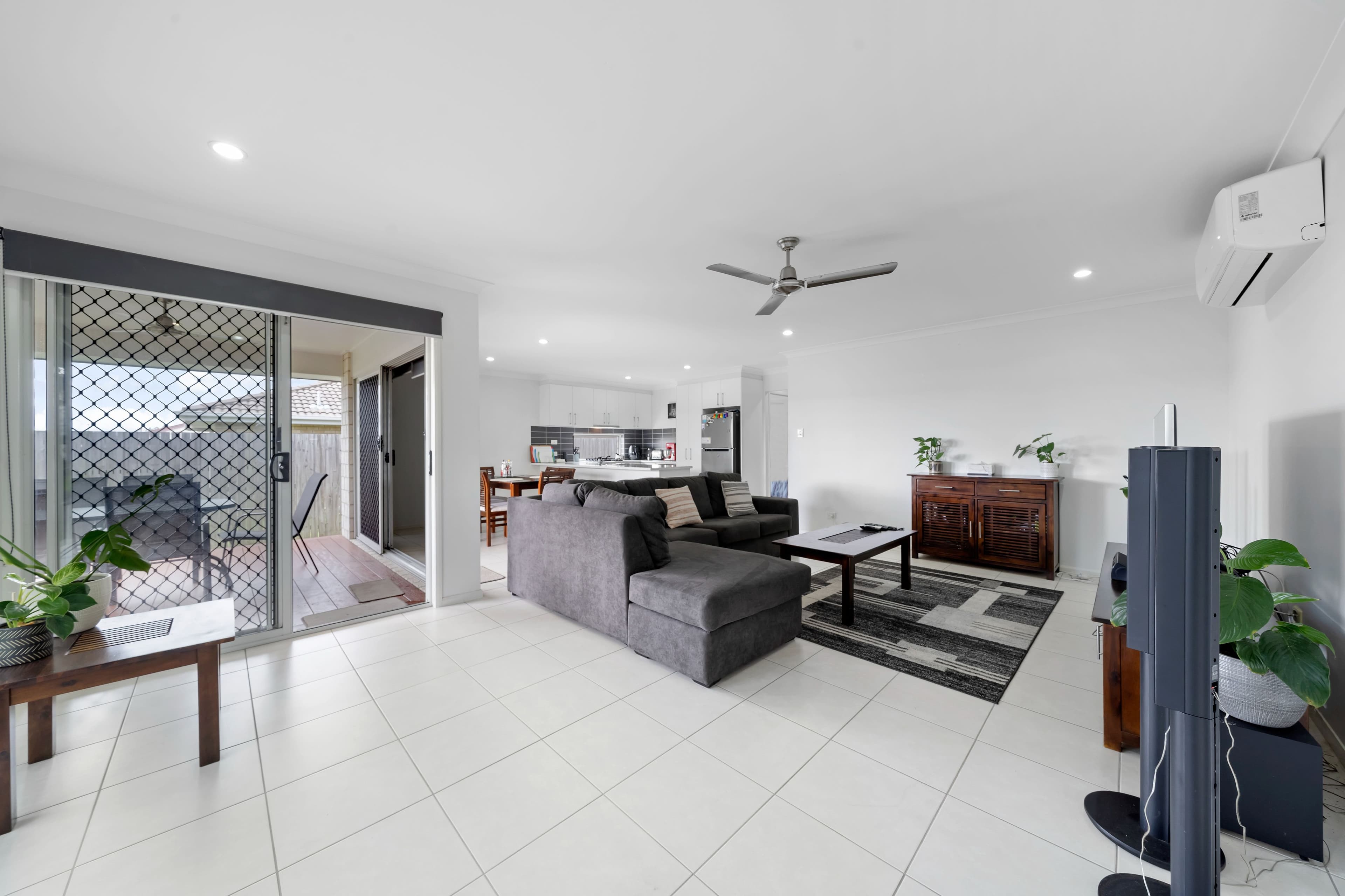 15 Sunstone Court, Logan Reserve QLD 4133, Logan Reserve - Thumbnail 2
