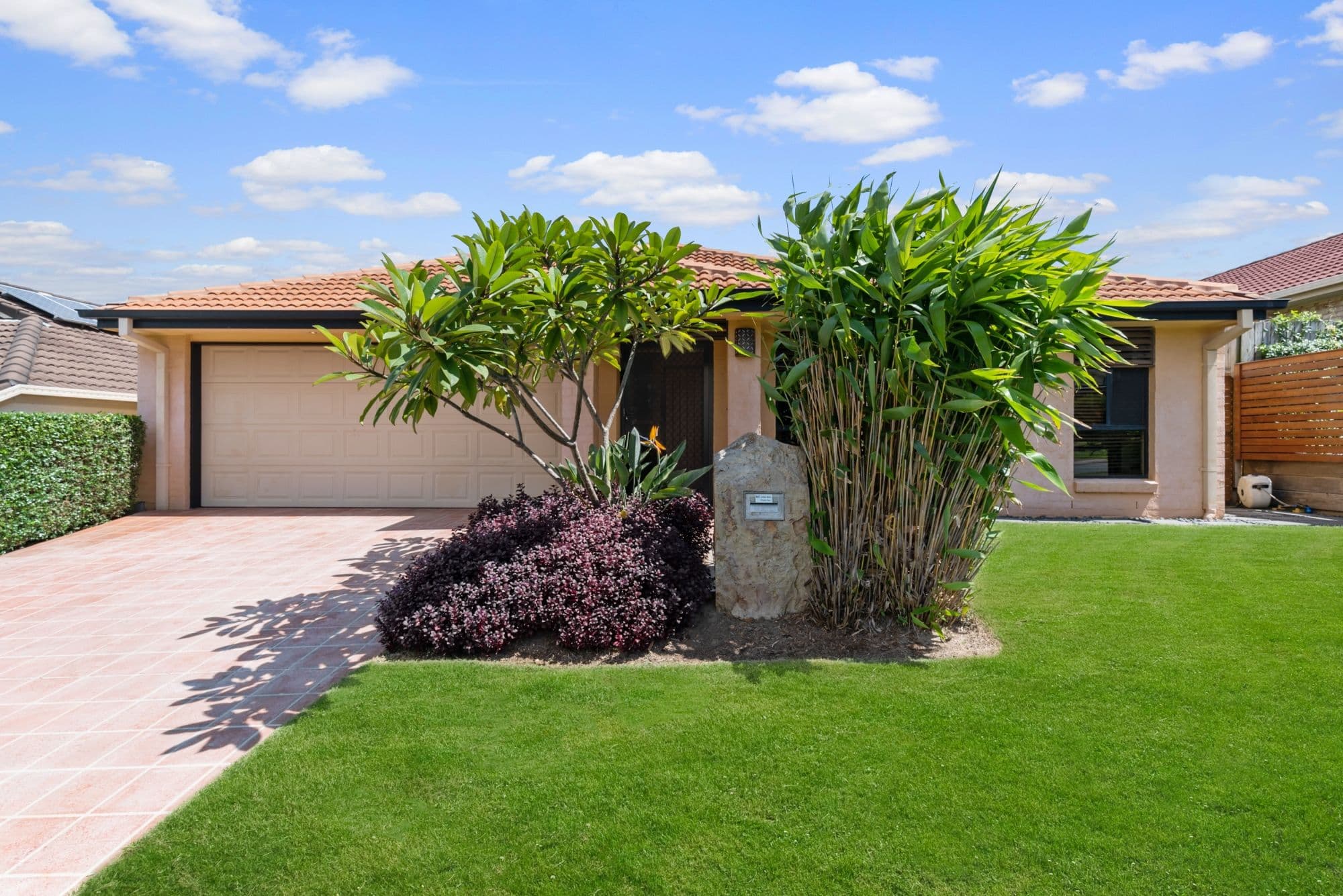 17 Campion Drive, North Lakes QLD 4509, North Lakes - Thumbnail 2