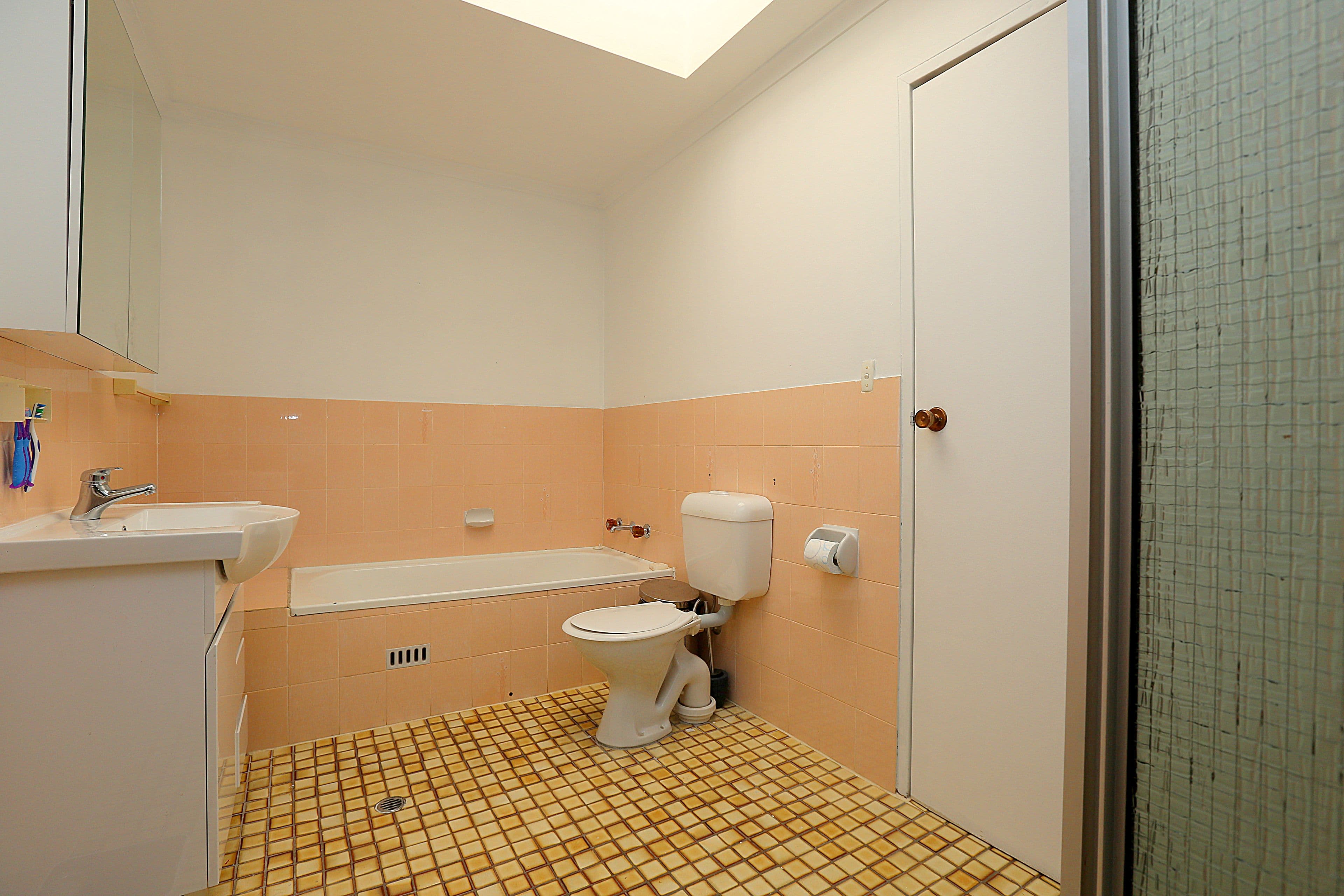 1 Haig Avenue, Georges Hall NSW 2198, Georges Hall - Thumbnail 6