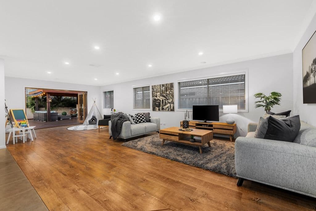 56 Vantage Point Boulevard, Doreen VIC 3754, Doreen - Thumbnail 4