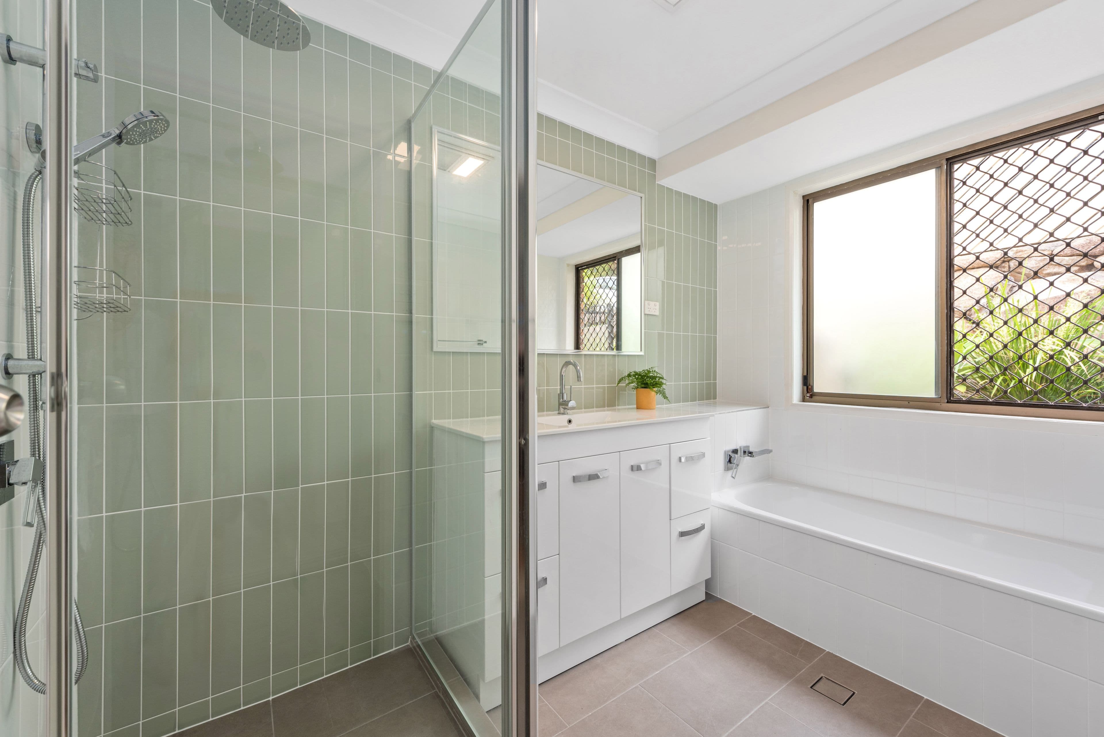 9 Carnarvon Court, Everton Hills QLD 4053, Everton Hills - Thumbnail 8