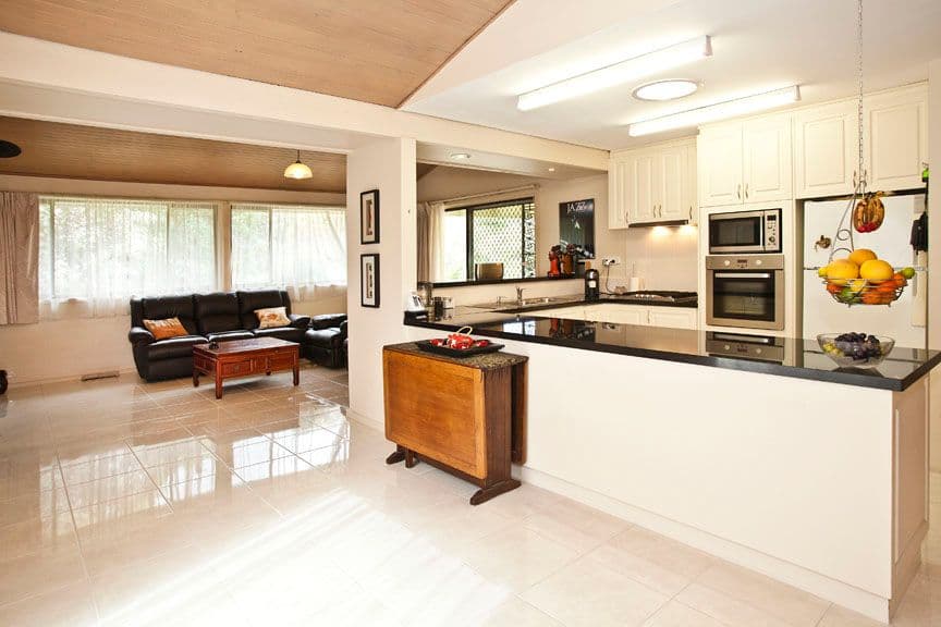 68 Remington Drive, GLEN WAVERLEY VIC 3150, Glen Waverley - Thumbnail 4