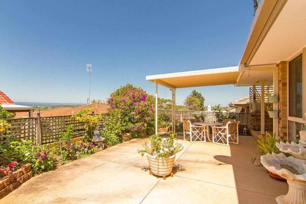 33 Martinelli Avenue, BANORA POINT NSW 2486, Banora Point - Thumbnail 2