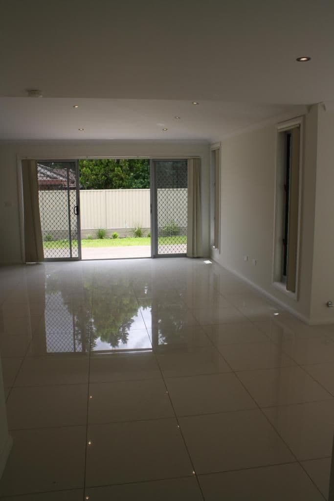 43 Lucretia Road, TOONGABBIE NSW 2146, Toongabbie - Thumbnail 2