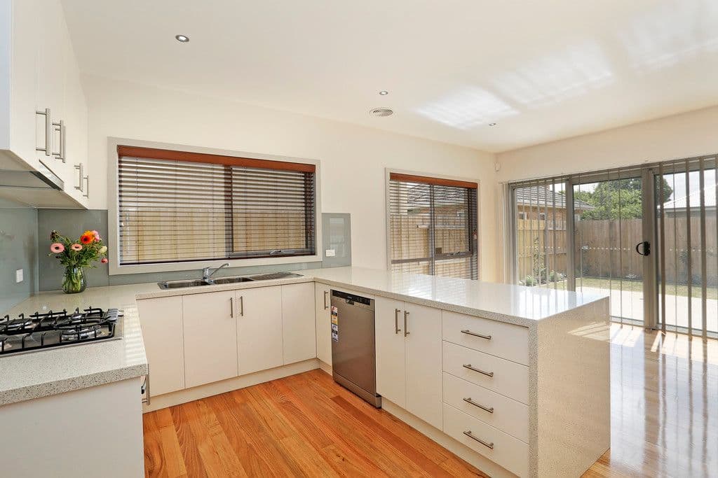 25 Toyne Avenue, Hamlyn Heights VIC 3215, Hamlyn Heights - Thumbnail 6