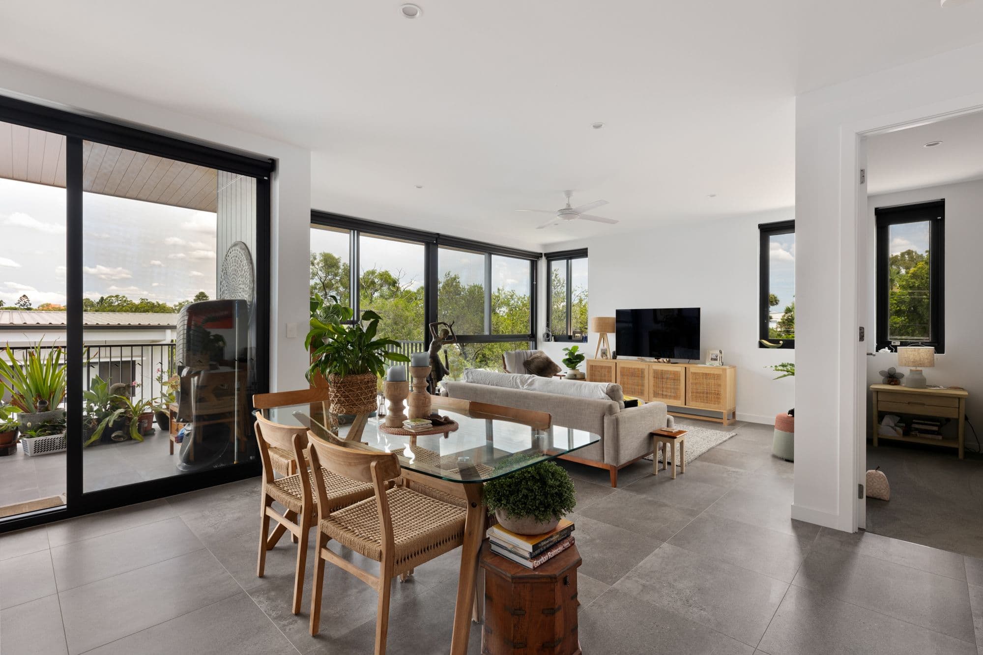 186 Clarence Road, Indooroopilly QLD 4068, Indooroopilly - Thumbnail 5