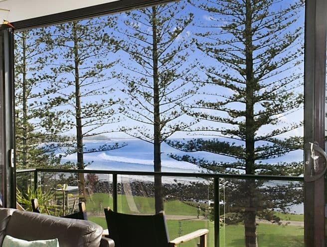 24 Goodwin Terrace, BURLEIGH HEADS QLD 4220, Burleigh Heads - Thumbnail 3