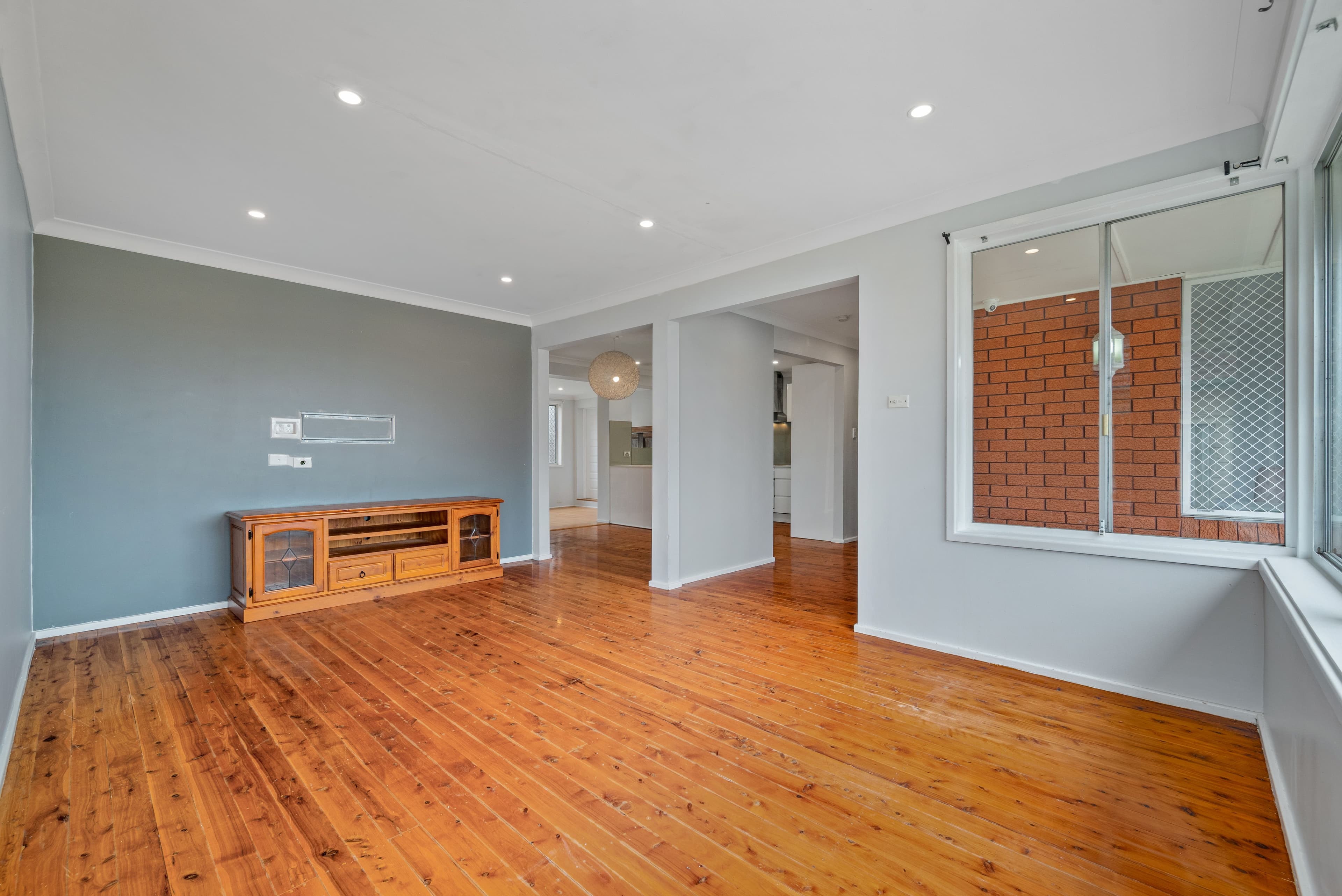 77 St Johns Road, Bradbury NSW 2560, Bradbury - Thumbnail 2