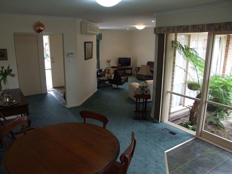 72 Gretel Grove, MELTON VIC 3337, Melton - Thumbnail 4