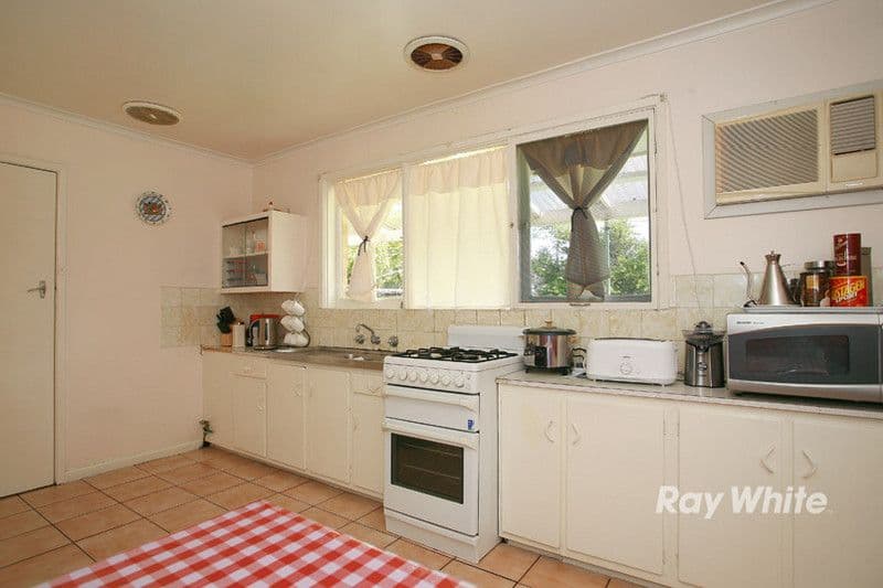 10 Jeffery Avenue, NOBLE PARK VIC 3174, Noble Park - Thumbnail 3