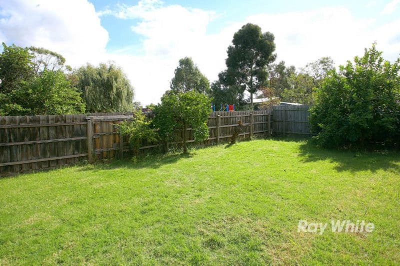 10 Jeffery Avenue, NOBLE PARK VIC 3174, Noble Park - Thumbnail 8