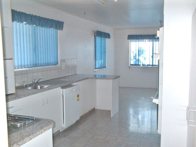 14 Ross, MILLMERRAN QLD 4357, Millmerran - Thumbnail 6