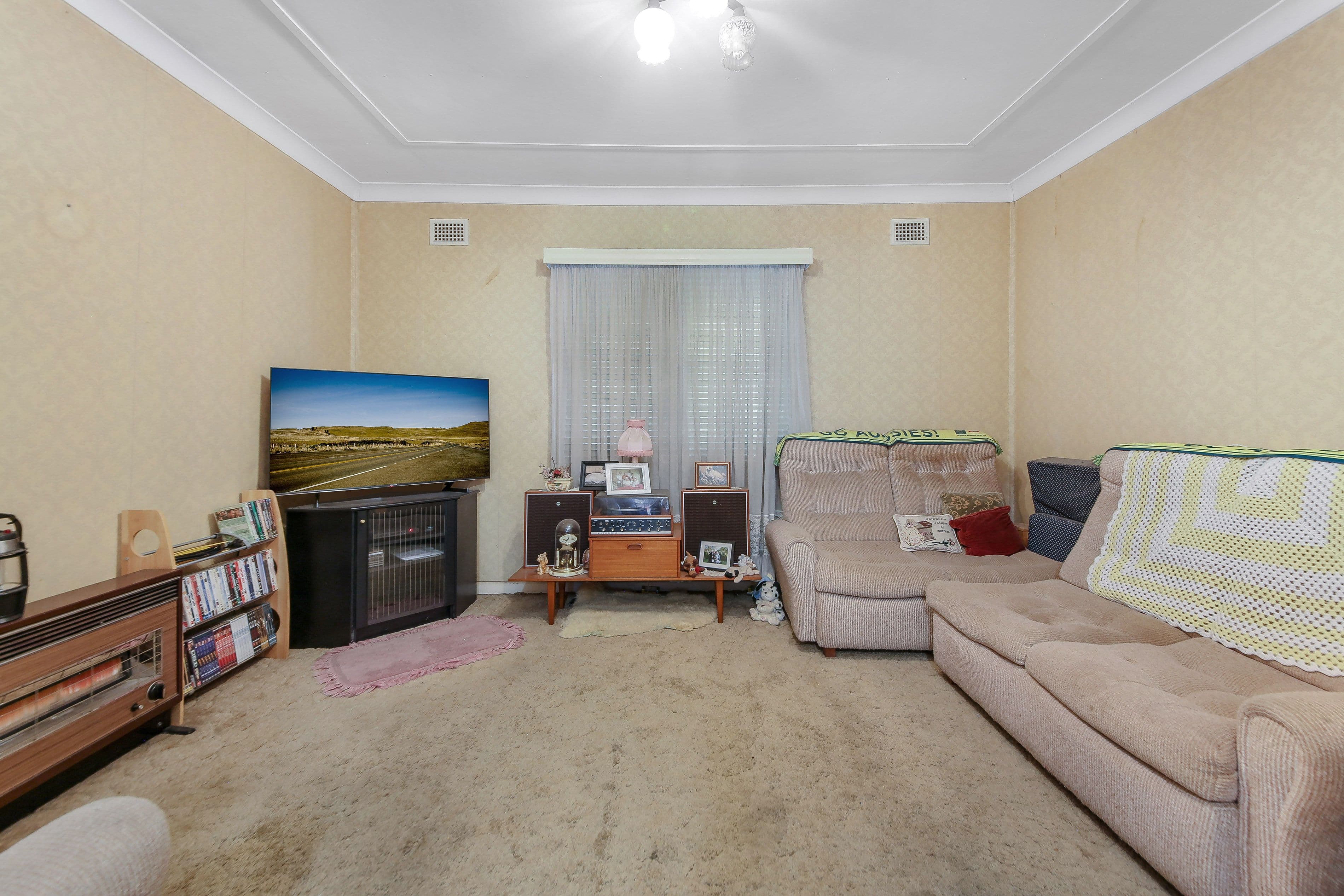 152 Juno Parade, Greenacre NSW 2190, Greenacre - Thumbnail 3