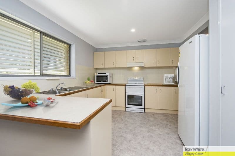 31 Pleasant Drive, Albany Creek QLD 4035, Albany Creek - Thumbnail 2