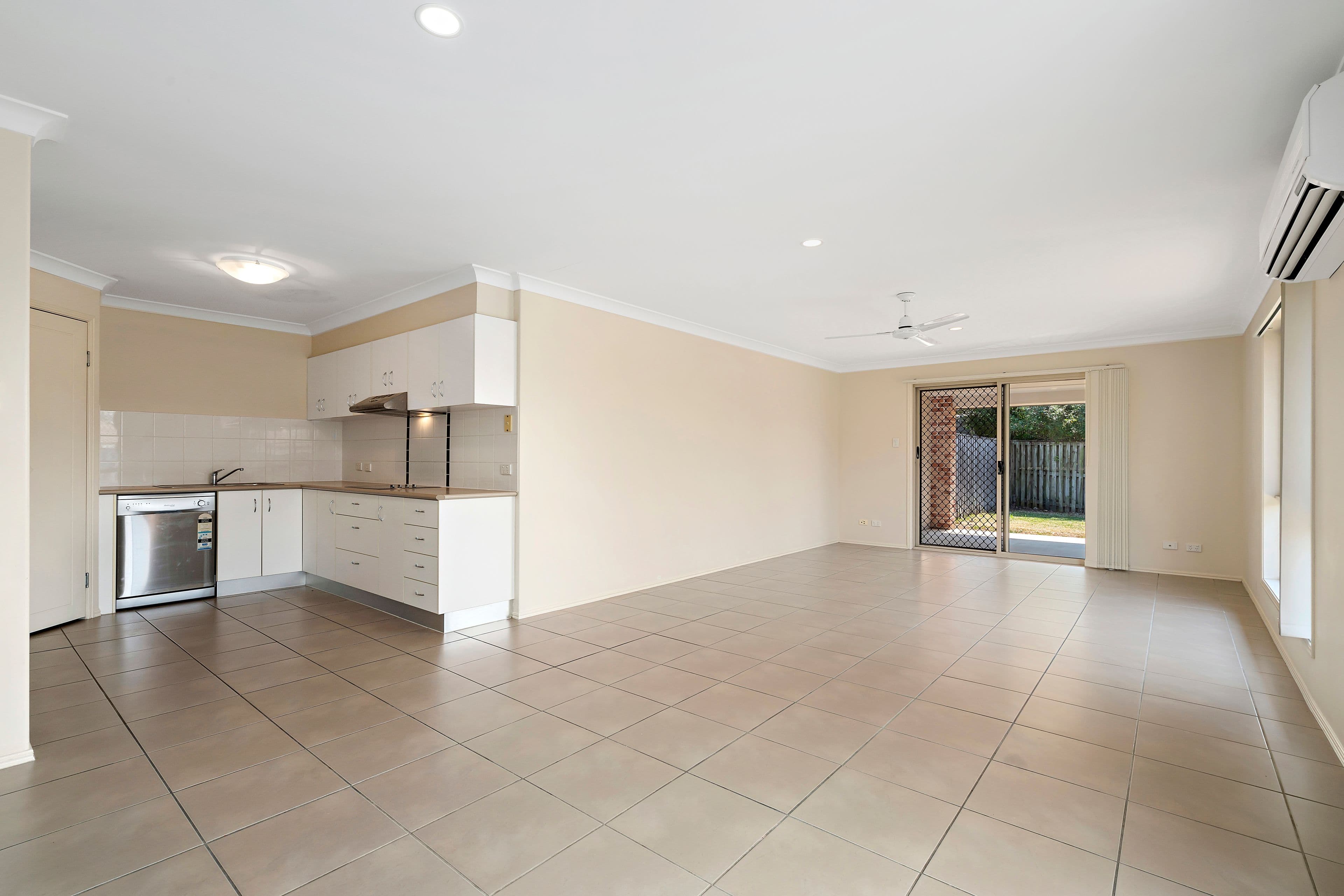 39 Mayes Circuit, Caboolture QLD 4510, Caboolture - Thumbnail 2