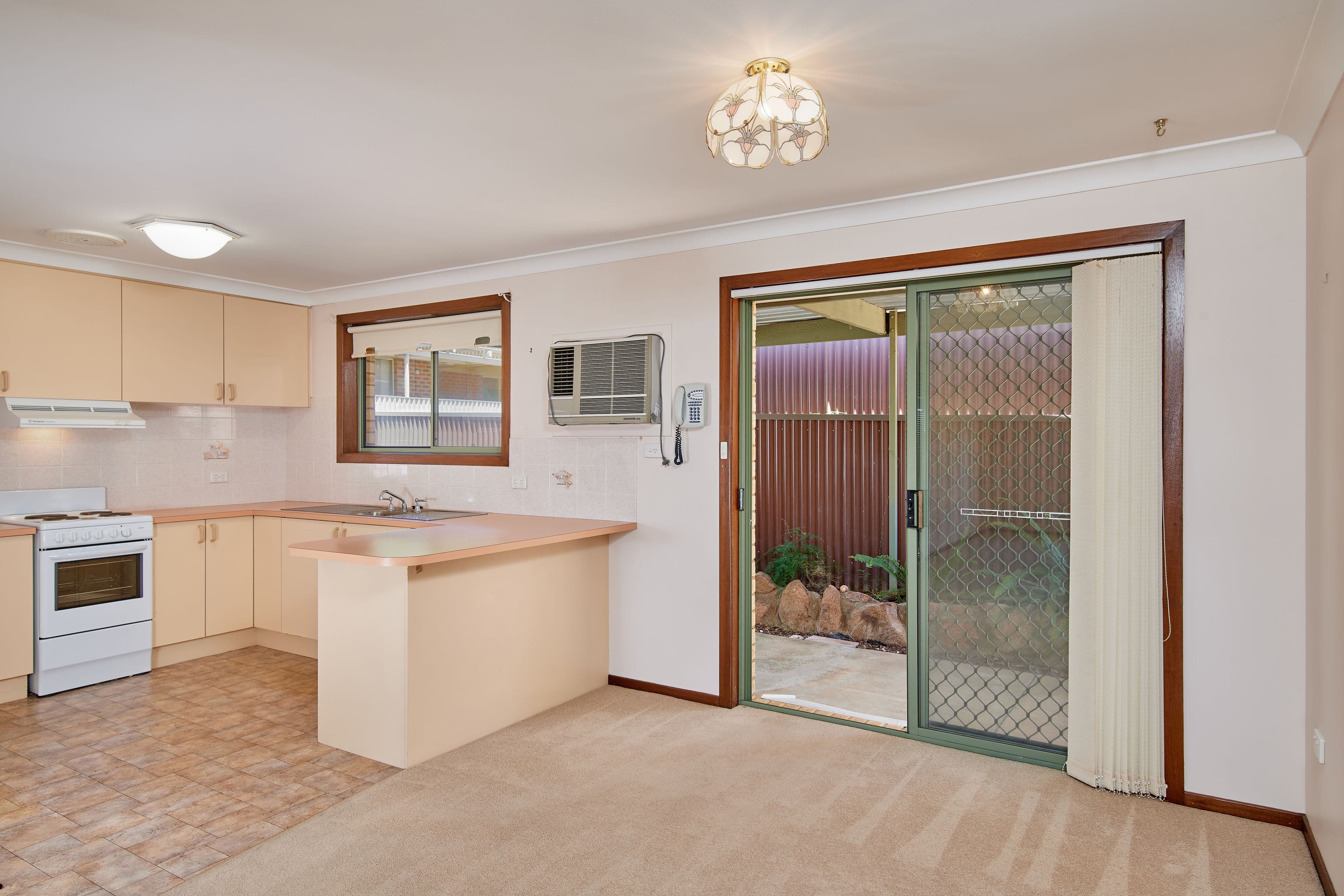 12 Lavender Place, Lake Albert NSW 2650, Lake Albert - Thumbnail 2