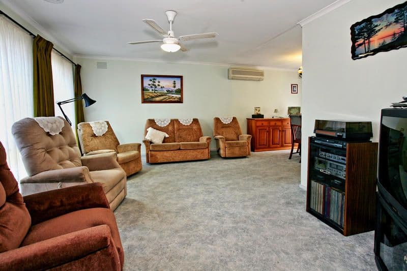 2 Birkenhead Drive, GROVEDALE VIC 3216, Grovedale - Thumbnail 2