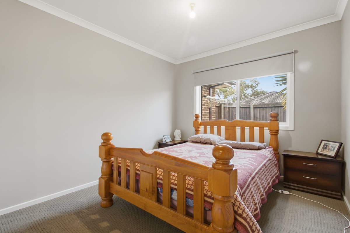 1 / 8 Laurel Street, MORWELL VIC 3840, Morwell - Thumbnail 2