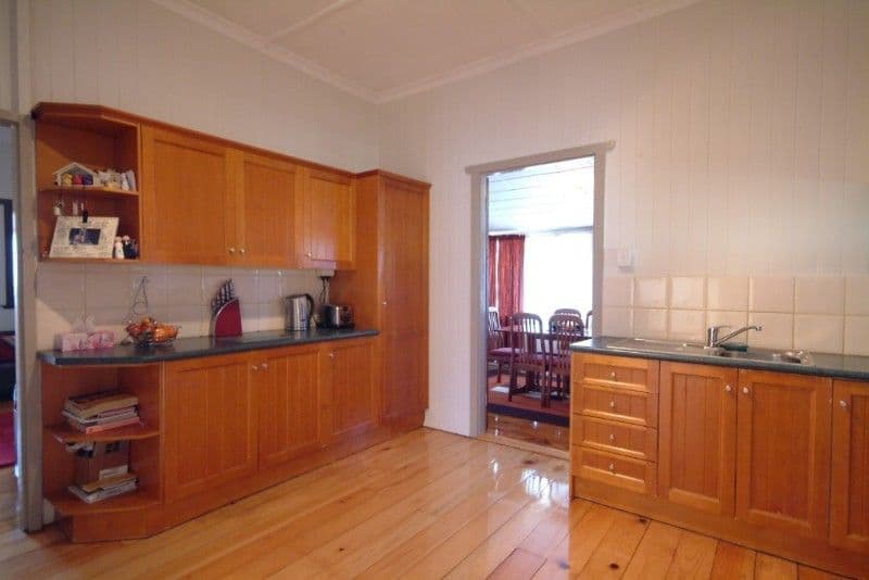 264 Bridge Street, NEWTOWN QLD 4350, Newtown - Thumbnail 4