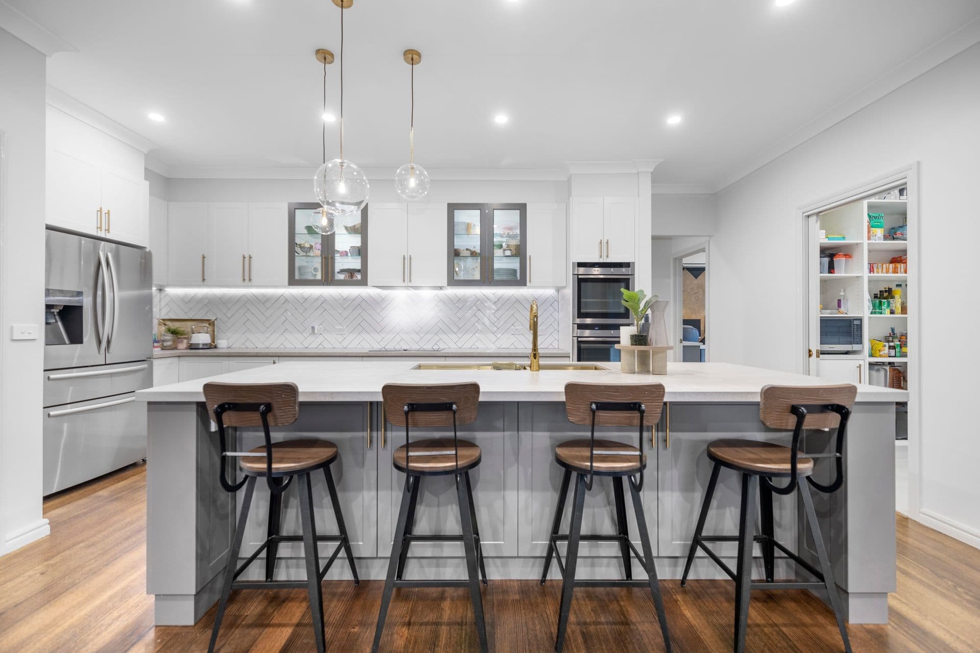 33 Mccubbin Way, Berwick VIC 3806, Berwick - Thumbnail 5
