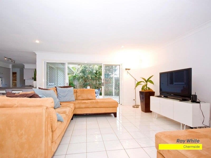 10 Coolabah Crescent, BRIDGEMAN DOWNS QLD 4035, Bridgeman Downs - Thumbnail 5