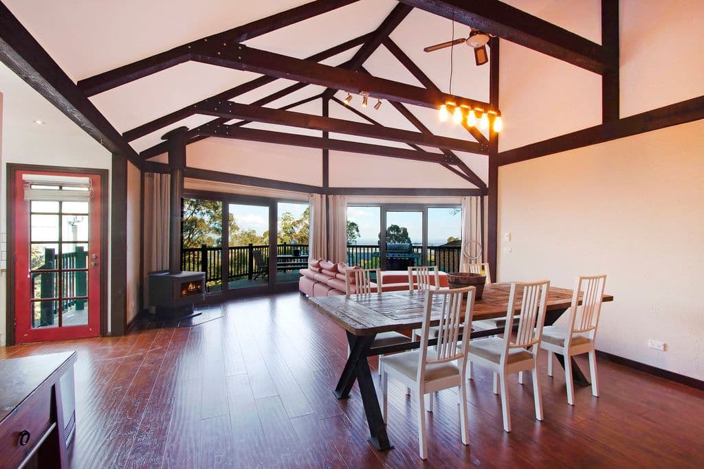 31 Bellbird Crescent, Bowen Mountain - Thumbnail 2