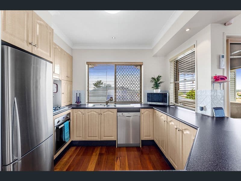 5 Crown Place, Carindale QLD 4152, Carindale - Thumbnail 3