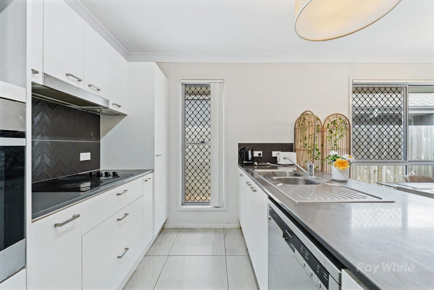 7 Claussen Street, Browns Plains QLD 4118, Browns Plains - Thumbnail 6