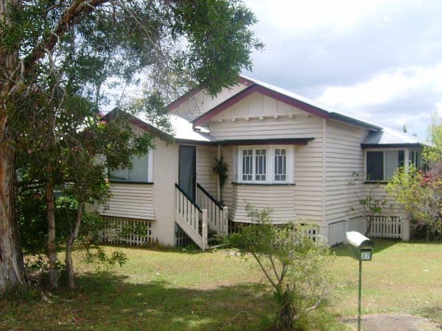 27 Gainsborough Street, MOOROOKA QLD 4105, Moorooka - Image 1