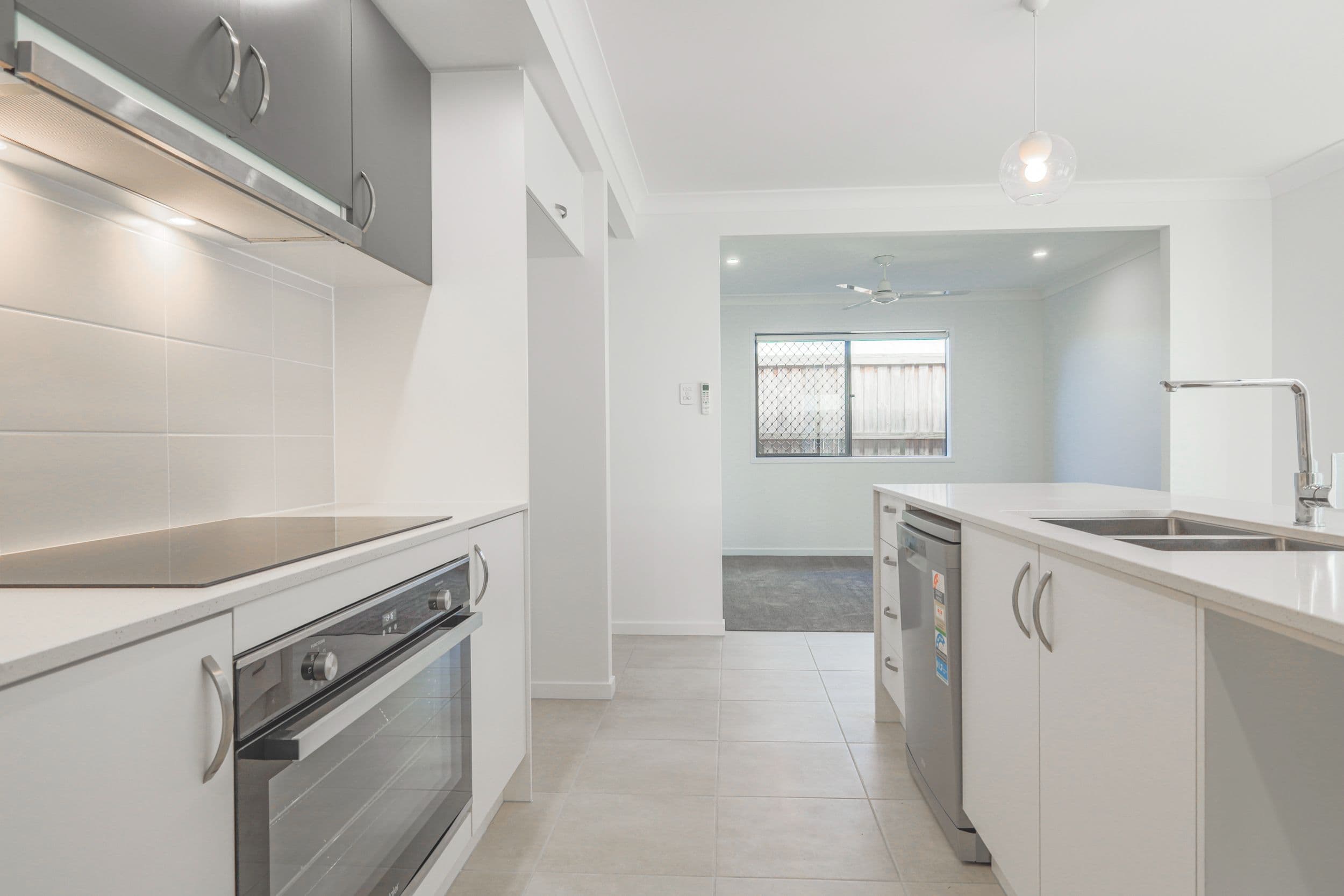 9 Moreton Crescent, Yarrabilba QLD 4207, Yarrabilba - Thumbnail 5