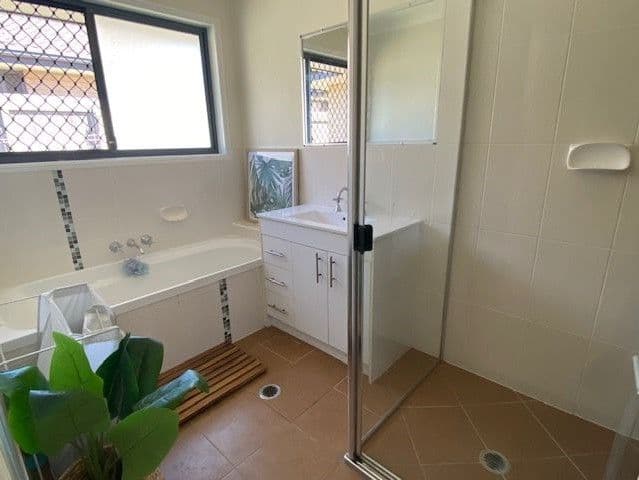 8 Russo Court, Rothwell QLD 4022, Rothwell - Thumbnail 4