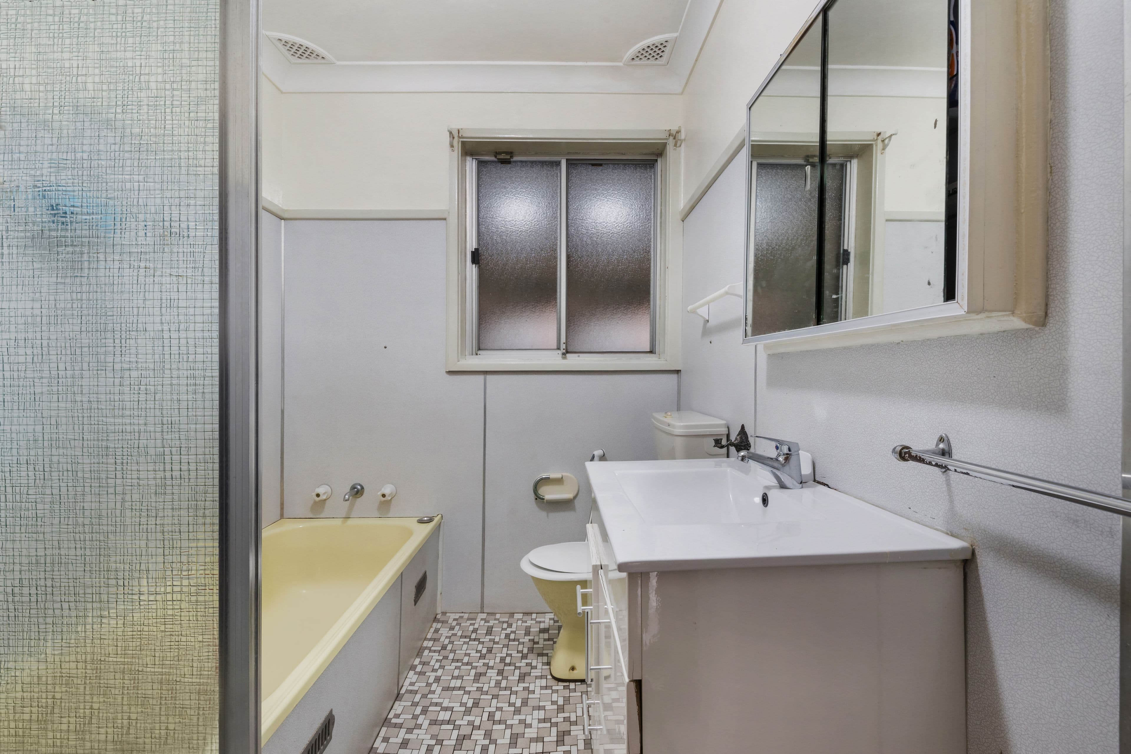 25 Chelsea Drive, Canley Heights NSW 2166, Canley Heights - Thumbnail 4