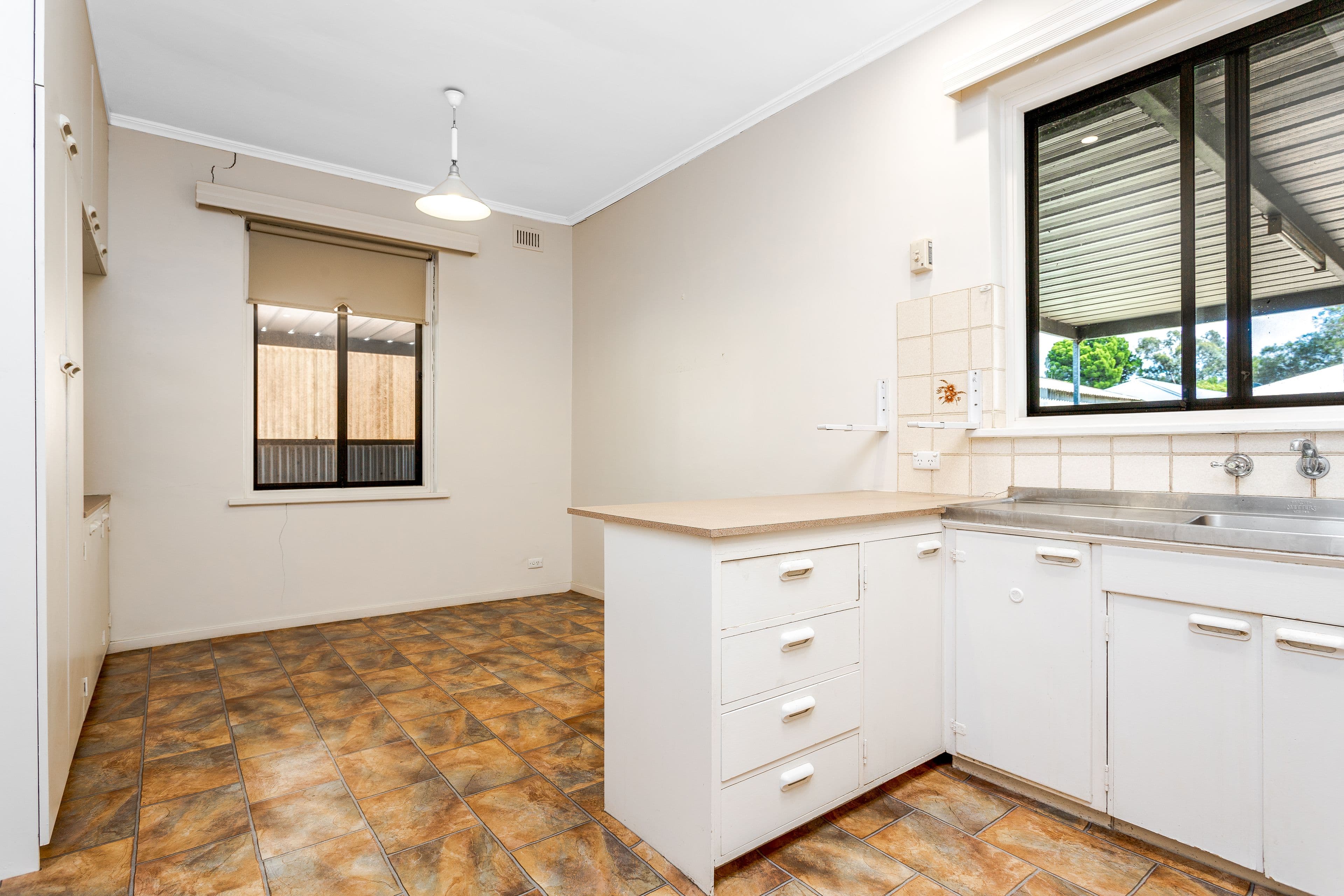 16 Folland Avenue, Northfield SA 5085, Northfield - Thumbnail 4