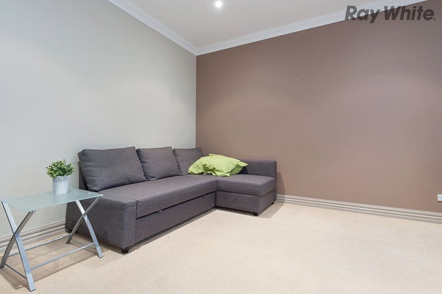 7 Lorraine Court, Hillside VIC 3037, Hillside - Thumbnail 3