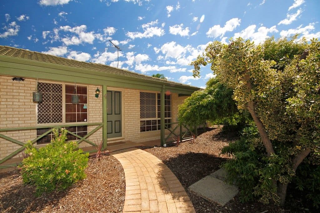 4 Lundy Cove, KIARA WA 6054, Kiara - Thumbnail 3