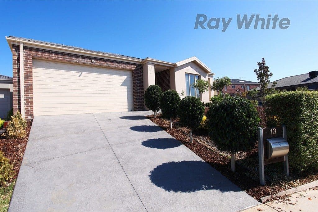 13 Paradise Parade, POINT COOK VIC 3030, Point Cook - Thumbnail 2