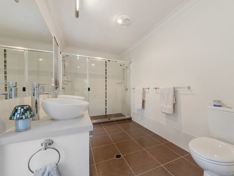 64 Regatta Avenue, Oxenford QLD 4210, Oxenford - Thumbnail 7