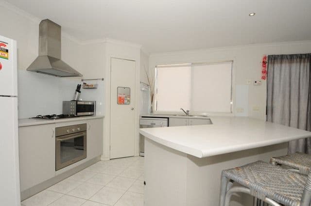 255 Thames Boulevard, TARNEIT VIC 3029, Tarneit - Thumbnail 2