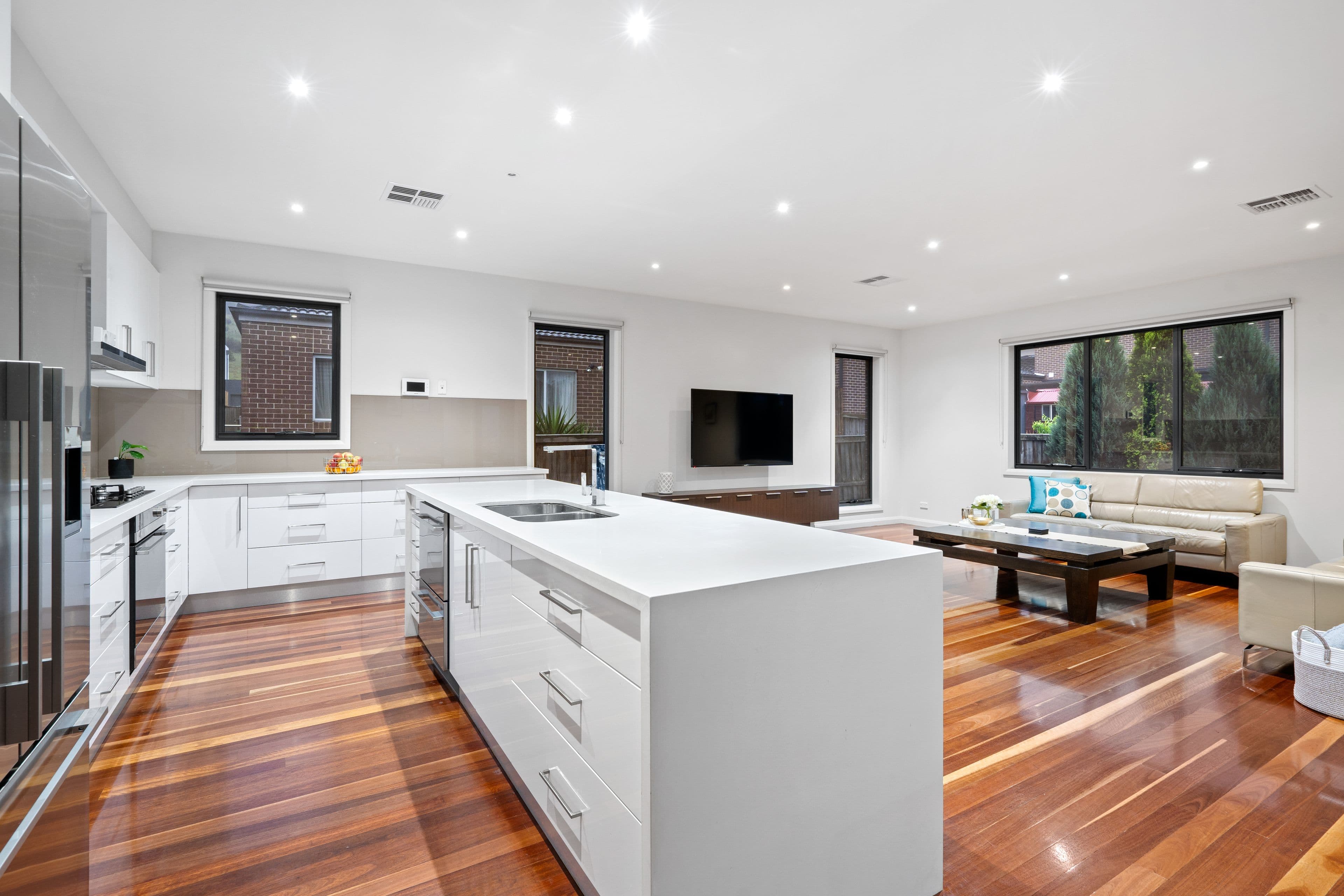 3 Vanderbilt Avenue, South Morang VIC 3752, South Morang - Thumbnail 3