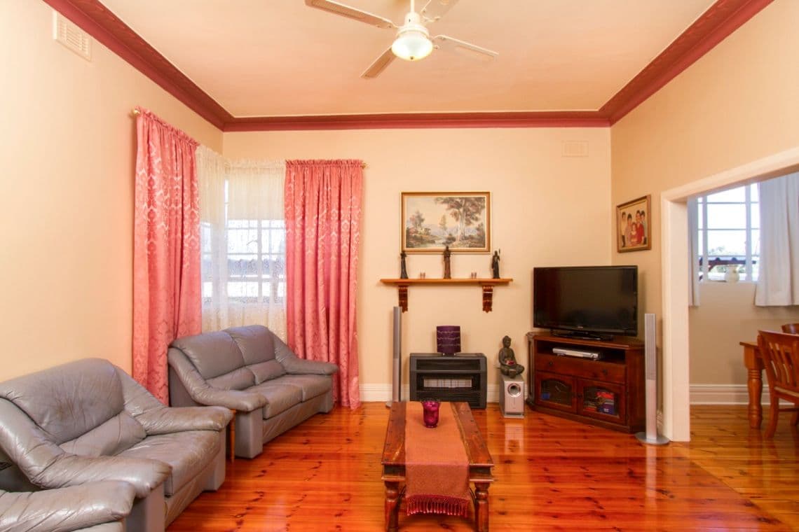 70 Hill Street, BROKEN HILL NSW 2880, Broken Hill - Thumbnail 3