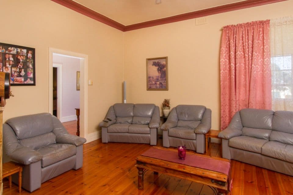 70 Hill Street, BROKEN HILL NSW 2880, Broken Hill - Thumbnail 4