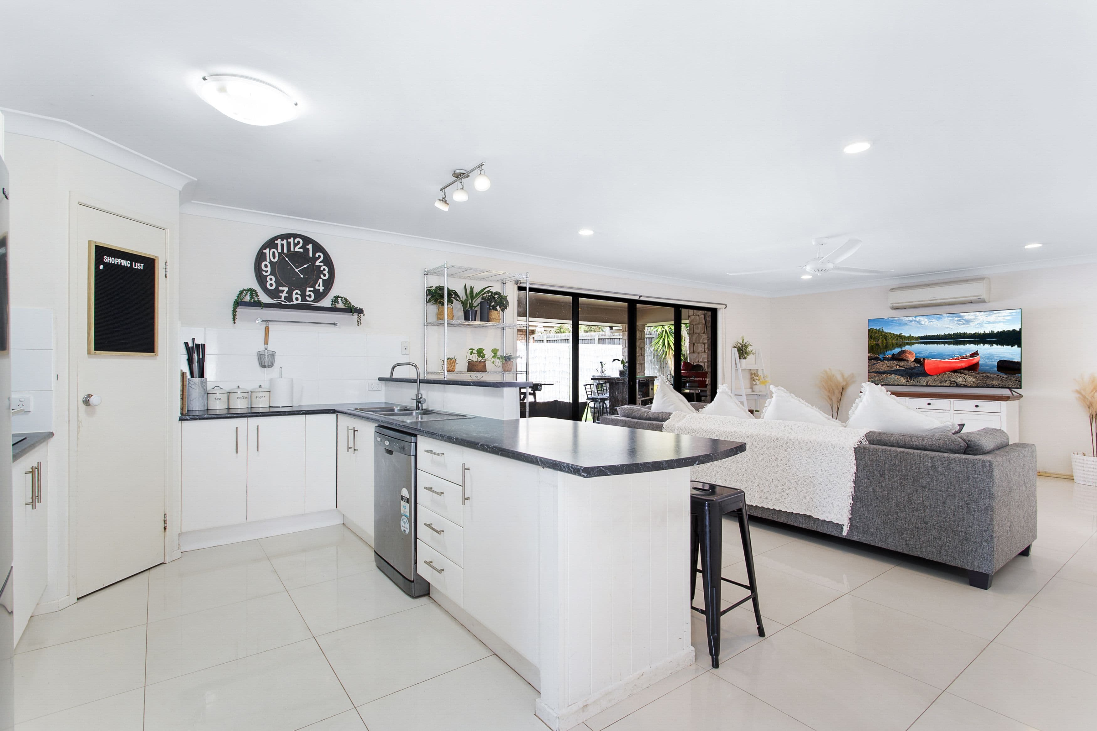 66 Kooyalee Street, Deception Bay QLD 4508, Deception Bay - Thumbnail 3