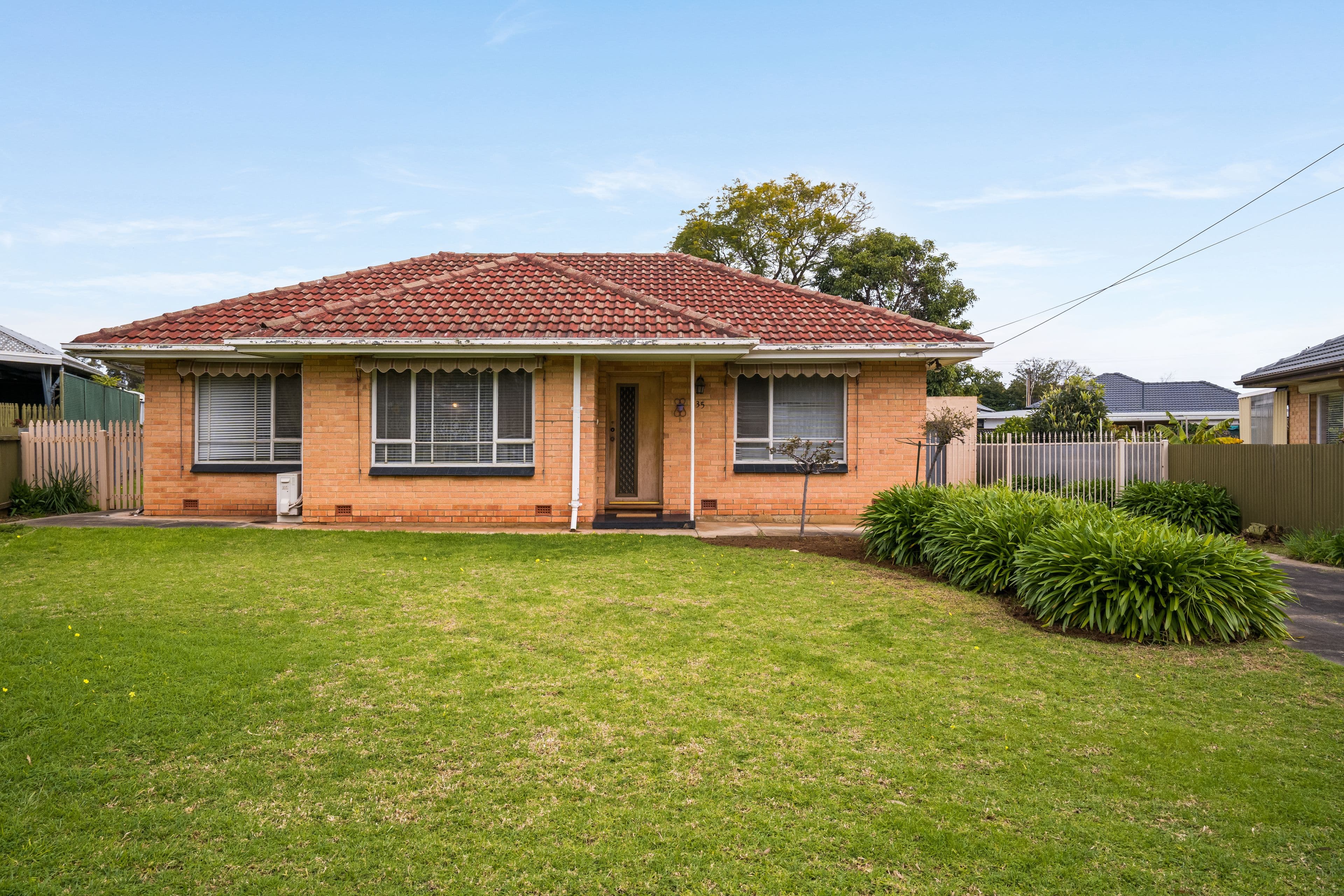 35 Lincoln Crescent, Pooraka SA 5095, Pooraka - Image 1