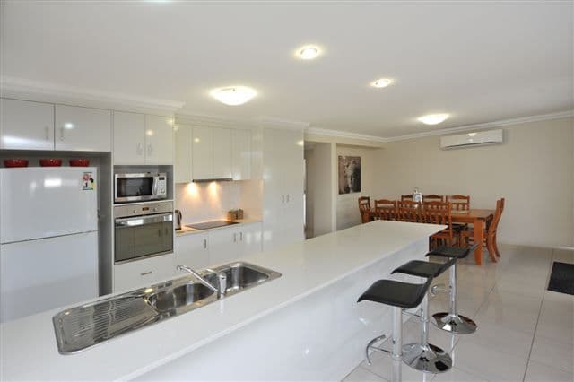 60 Parkridge Drive, WITHCOTT QLD 4352, Withcott - Thumbnail 3