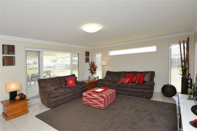 60 Parkridge Drive, WITHCOTT QLD 4352, Withcott - Thumbnail 5