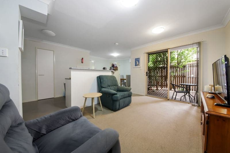 30 Fleet Drive, Kippa-Ring - Thumbnail 3