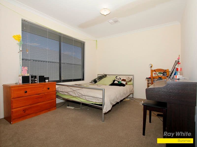 6 Dryden Crescent, AVELEY WA 6069, Aveley - Thumbnail 8