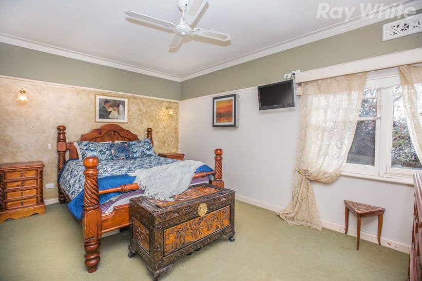 19 Thoona Grove, Greensborough VIC 3088, Greensborough - Thumbnail 6