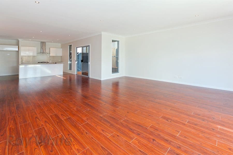 18 Hopman Way, SPRINGFIELD LAKES QLD 4300, Springfield Lakes - Thumbnail 2